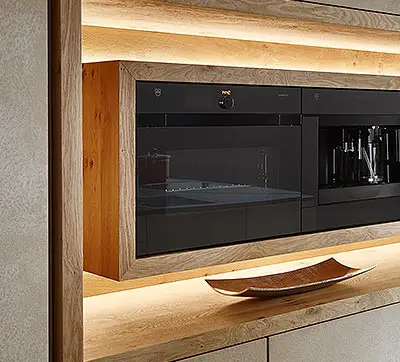 Elektrogeräte in einem schwebenden Block